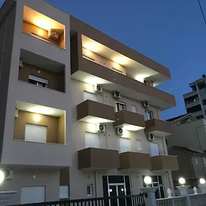 Отель Dedej, Дуррес